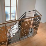 treppenaufgang-mit-dekorelementen.jpg