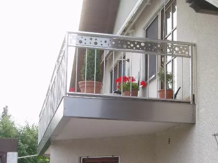 Balkongeländer aus Edelstahl Balkongeländer aus Edelstahl